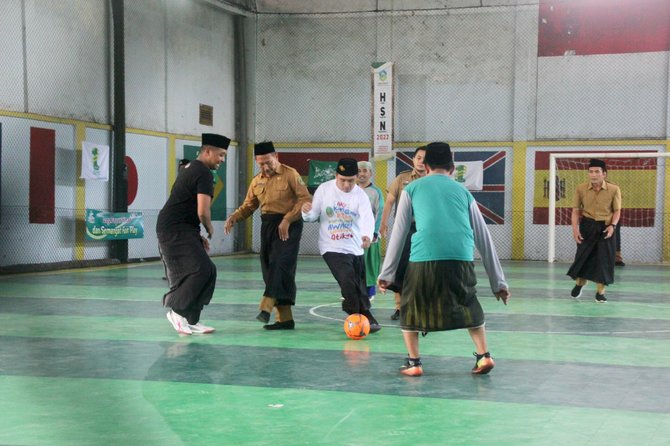 wali kota pasuruan saifullah yusuf gus ipul buka lomba futsal sarungan