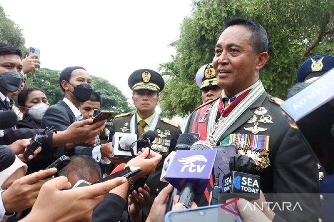 panglima andika perkasa di hut tni 77