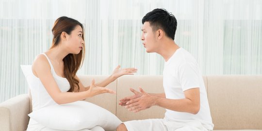 Ciri-Ciri Pacar Selingkuh, Salah Satunya Sering Berbohong
