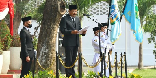 Upacara HUT Jawa Timur ke-77, Gus Ipul: Banyak Kontribusi Jatim Untuk Indonesia