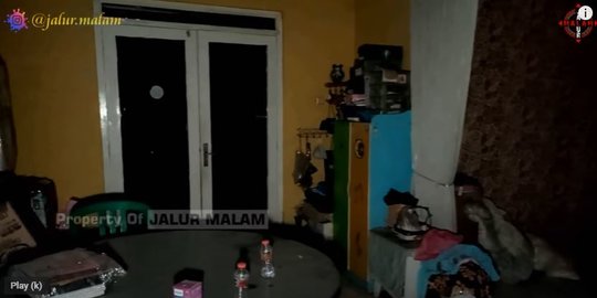 Potret Rumah Terbengkalai Milik Keluarga TNI, Prabotannya Masih Lengkap