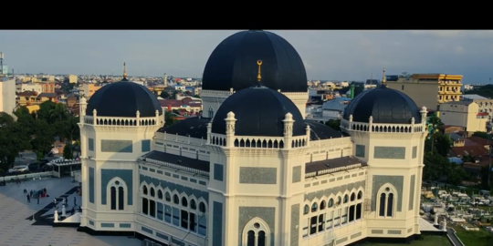 Mengulik Arsitektur Masjid Raya Al-Mashun, Perpaduan Antara Timur Tengah dan Eropa