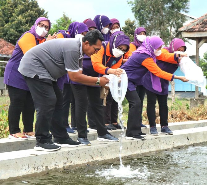 ketua tp pkk fatma kampanyekan makan ikan