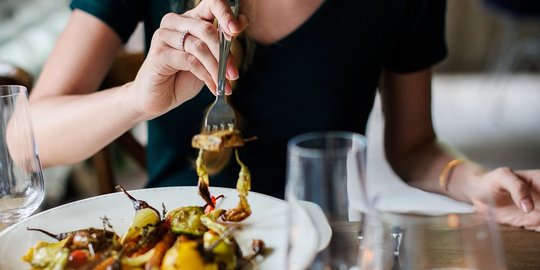 Kebiasaan Makan Berlebih Bisa Dimiliki Seseorang Tanpa Disadari