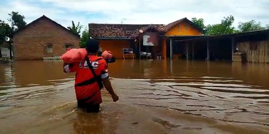 Pemkab Banyuwangi Beri Penanganan Medis hingga Rusunawa bagi Warga Terdampak Banjir