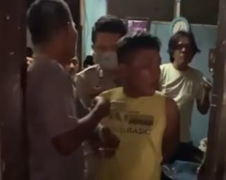 kelakuan biadab anak tega bakar ibu saat mabuk