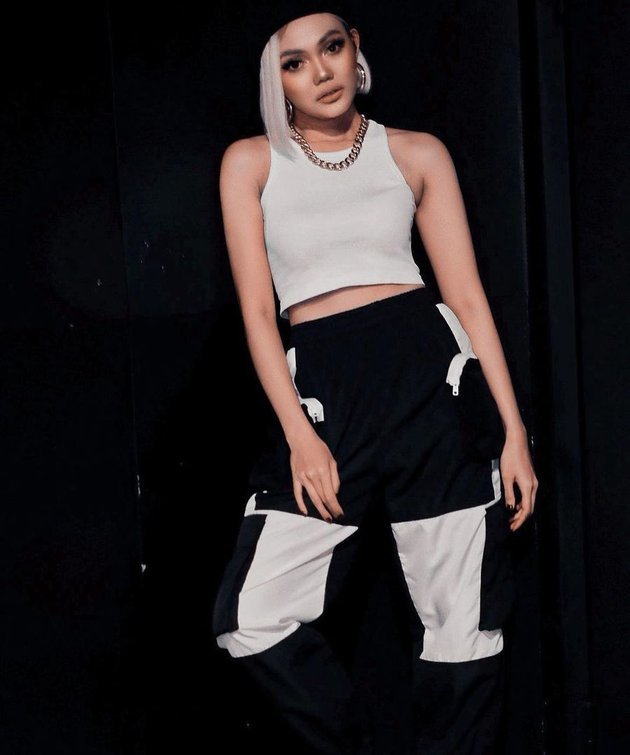 rina nose impersonate agnez mo