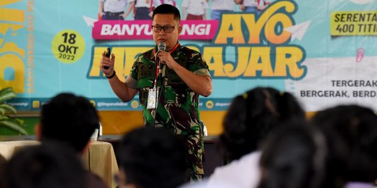 Saat Ketua DPRD dan Dandim Jadi 'Guru Dadakan' di Banyuwangi Ayo Mengajar 2022