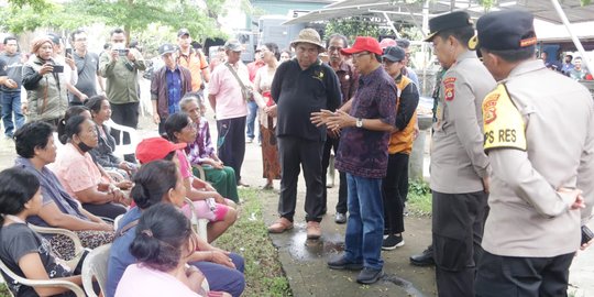 Gubernur Koster Temui Korban Banjir Bandang Jembrana, Sarana MCK Jadi ...