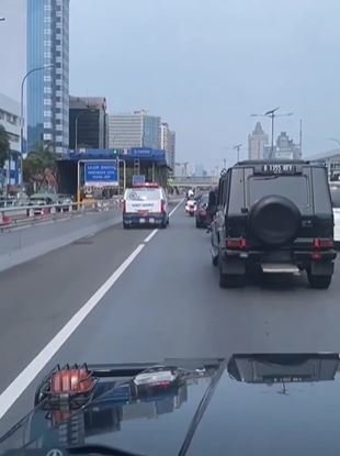 mobil ini bikin rombongan wapres