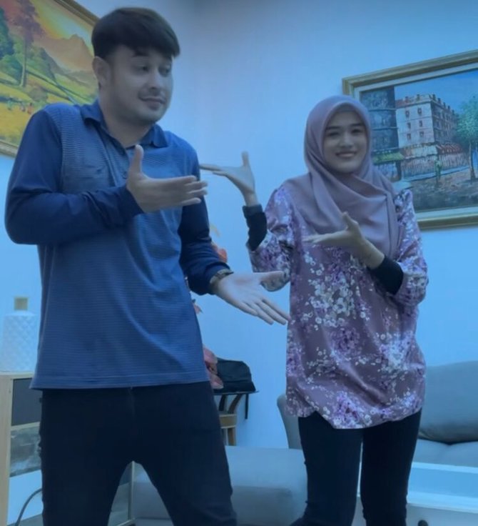 akrab intip potret kebersamaan arida nuraini dan pemain suara hati istri