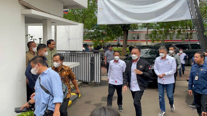 ketum pssi iwan bule