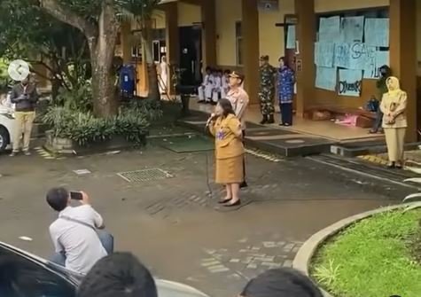 pangkal masalah ratusan pelajar sma 1 turen malang demo kepala sekolah