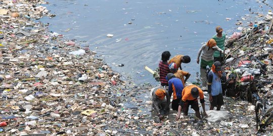 Puluhan Sungai di Indonesia Positif Terkontaminasi Mikroplastik