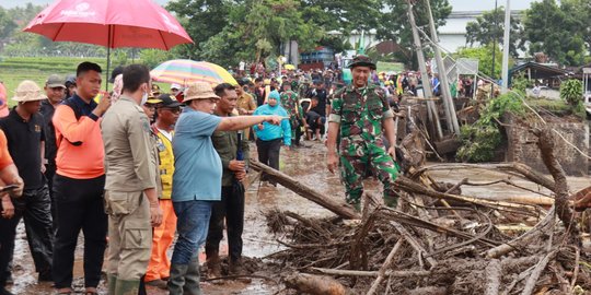 Banjir Dan Longsor Di Bali Renggut 6 Korban Jiwa Kerugian Capai Rp6 6