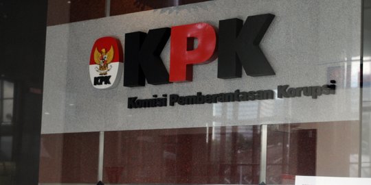 Tanah dan Sejumlah Iphone Milik Imam Nahrawi dan Nurdin Abdullah Dilelang KPK