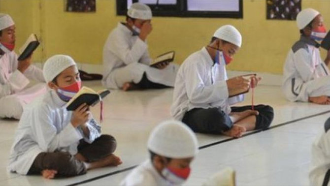 ilustrasi santri pondok pesantren