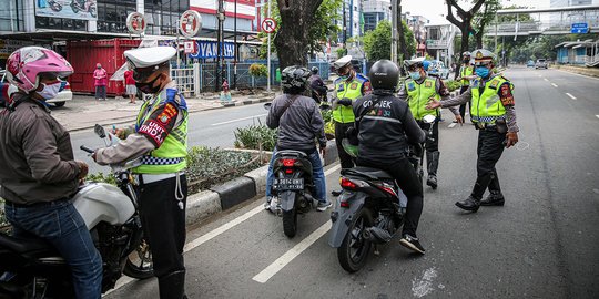 Kapolri: Penindakan Pelanggaran Lalu Lintas Tidak Boleh Pakai Tilang Manual