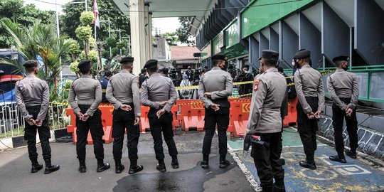 Ratusan Polisi Datangi Toko Obat di Tangerang, Ini Misinya