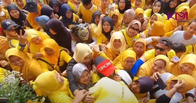 dicium emak emak dedi mulyadi cari suaminya untuk minta maaf begini reaksinya