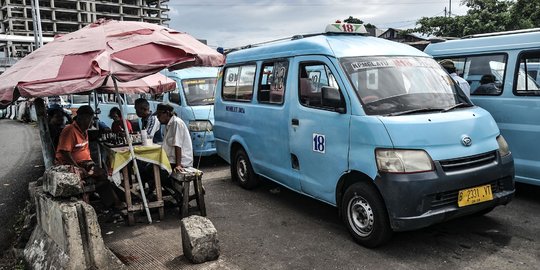 Tarif Angkot di Jakarta Naik 20 Persen