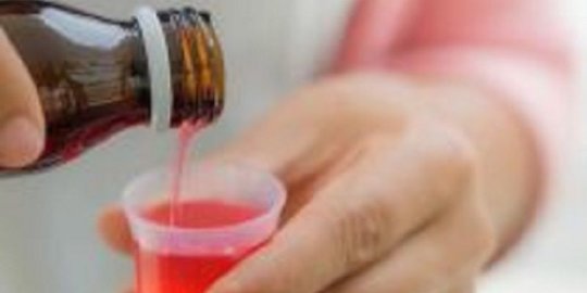 Obat Sirop Mengandung Senyawa Penyebab Gagal Ginjal Akut, Tanggung Jawab Siapa?