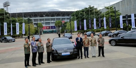 Hyundai Serahkan Mobil Listrik Genesis G80 untuk Kendaraan Presiden di KTT G2