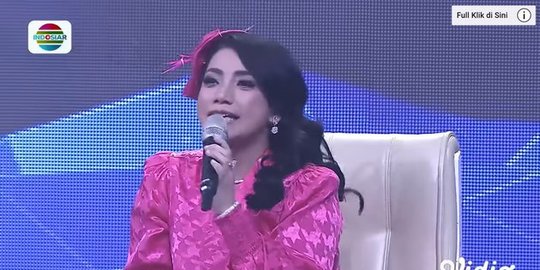 5 Potret Siti Rahmawati, Pedangdut yang Gantikan Lesti Jadi Juri
