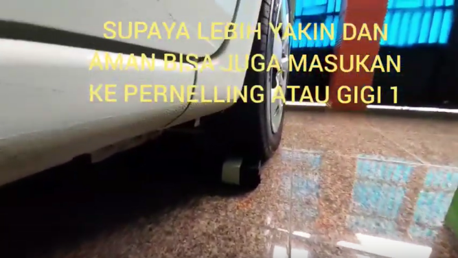 hindari rem tangan saat parkir lama di garasi bisa mengunci