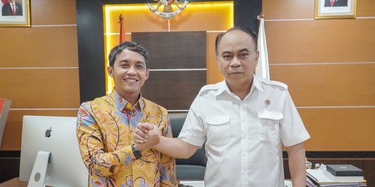 Raja Juli Ajak Relawan Projo Gabung Jadi Caleg PSI