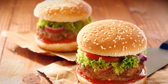 Penduduk Negara Maju Diminta Hanya Makan Dua Burger Seminggu