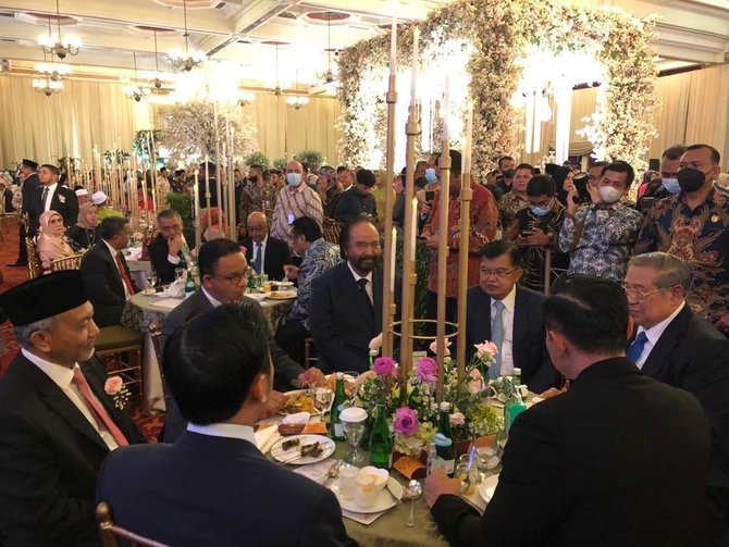 momen anies duduk satu meja dengan paloh jk dan sby