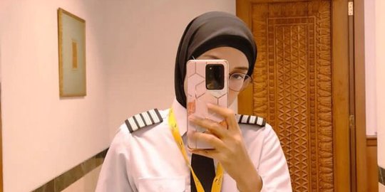 Sosok Sarah Widy, Jebolan Indonesian Idol yang Kini Jadi Pilot Maskapai Ternama