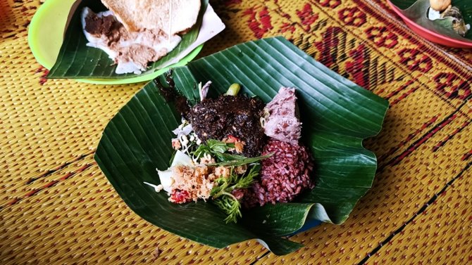 pecel ndeso di pusat kuliner eks shelter manahan solo