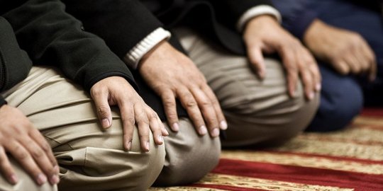 Bacaan Doa Setelah Sholat Jumat Beserta Amalannya, Lengkap Disertai Artinya