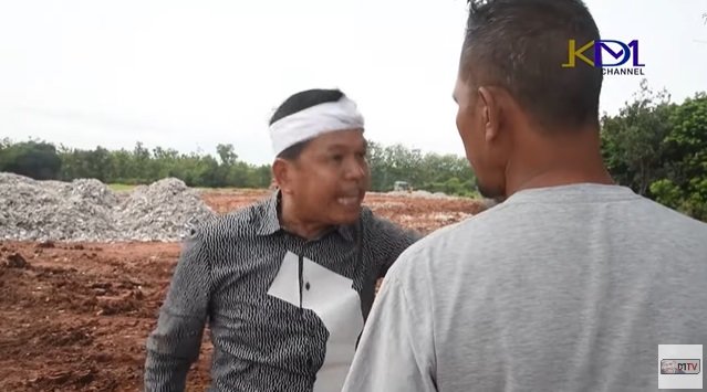 jalan kotor gara gara truk limbah dedi mulyadi ngamuk sampai badannya gemetar