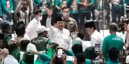 Prabowo Hadiri Acara PKB, Yel-Yel 'Prabowo-Gus Muhaimin di Pilpres' Menggema