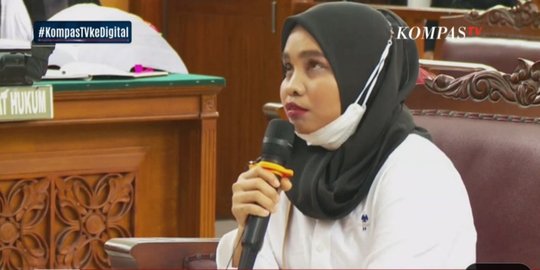 Susi ART Ferdy Sambo Cabut Keterangan Di Sidang, Hakim Ingatkan Jangan ...