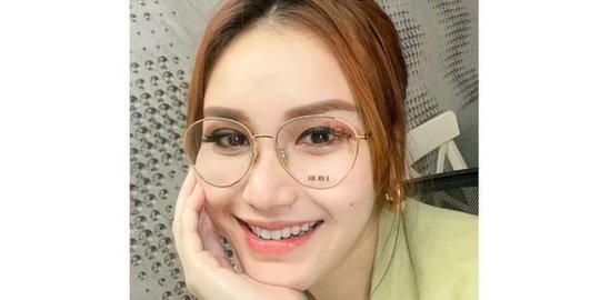 Potret Terbaru Ayu Ting Ting Usai Sembuh Sakit, Glowing Abis Mirip Eonnie Korea