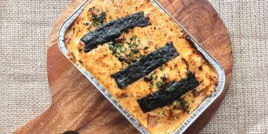 Hangatkan Badan di Tengah Hujan dengan Lezatnya Salmon Kani Mentai Rice