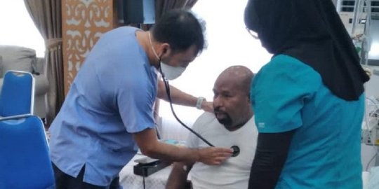 Politikus Asal Papua Kritik Biaya Pengobatan Lukas Enembe