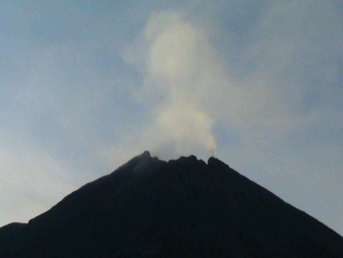 erupsi gunung merapi