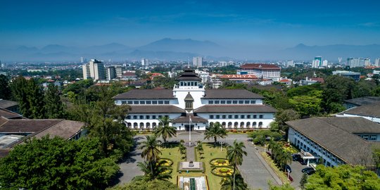 8 Makanan di Bandung yang Enak dan Lezat, Wajib Dicoba