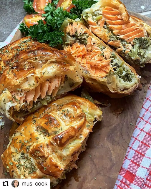 salmon wellington