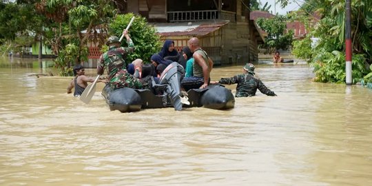 Banjir di Aceh Tamiang, Jalan Lintas Aceh-Sumut Lumpuh Total