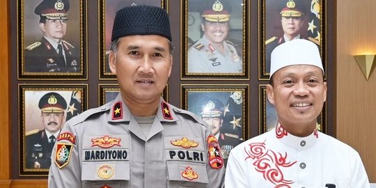 Saat Jenderal Polri Dulunya Penjual Bubur bersama Ulama Ternama, Potretnya Bikin Adem