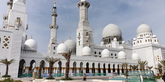 Gibran Berharap Masjid Sheikh Zayed Jadi Destinasi Wisata Religi