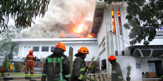 Polisi Periksa Enam Orang Terkait Kebakaran di Pemkot Bandung