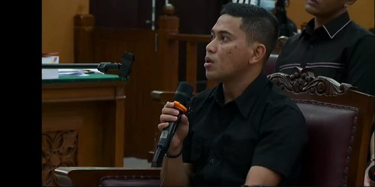 Ajudan Sambo Jelaskan Keberadaan Ricky Rizal & Kuat Ma'ruf Usai Brigadir J Ditembak