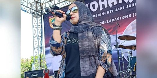 Ingat Rocker Mel Shandy? Di Usia 51 Tahun Tetap Cantik dan Awet Muda